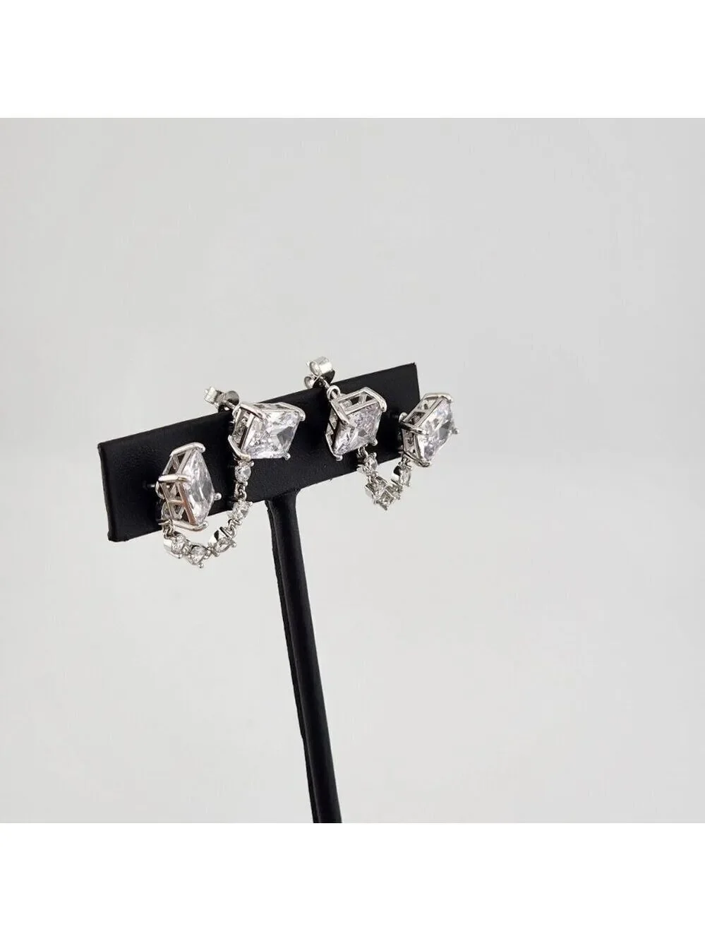 Brand New Sterling Silver 925 2 gemstones cz earrings